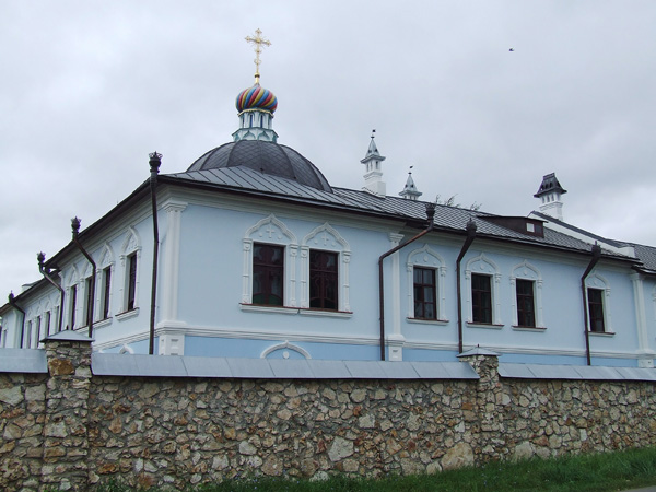 Высоцкий монастырь. Церковь иконы Божией Матери