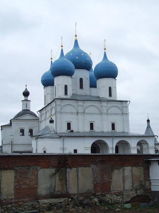 Серпухов. Высоцкий монастырь. Собор Зачатия Праведной Анны. фасады