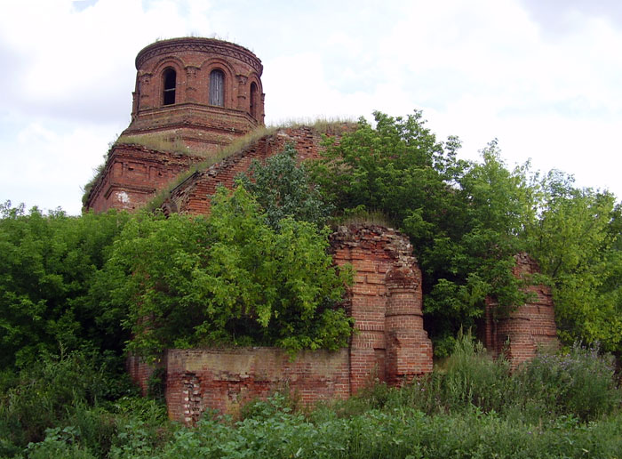 Церковь Казанской иконы Божией Матери, Осадчее (Репьёвский район, Воронежская область). общий вид в ландшафте