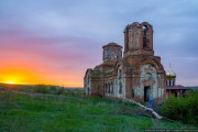 Петренково. Духа Святого Сошествия (старая), церковь