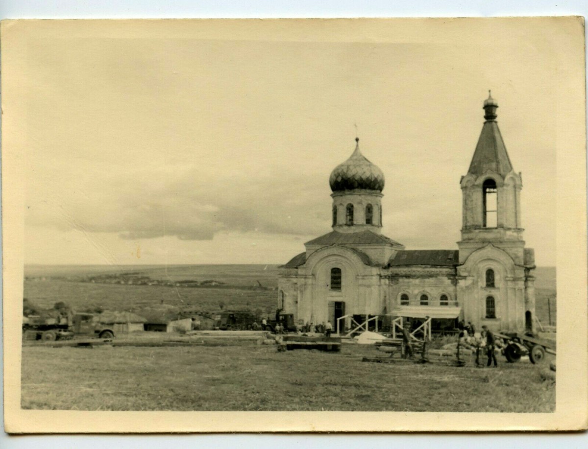 Церковь Сошествия Святого Духа (старая), Петренково (Острогожский район, Воронежская область). архивная фотография, Фото 1942 г. с аукциона e-bay.de