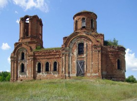 Петренково. Церковь Сошествия Святого Духа (старая)