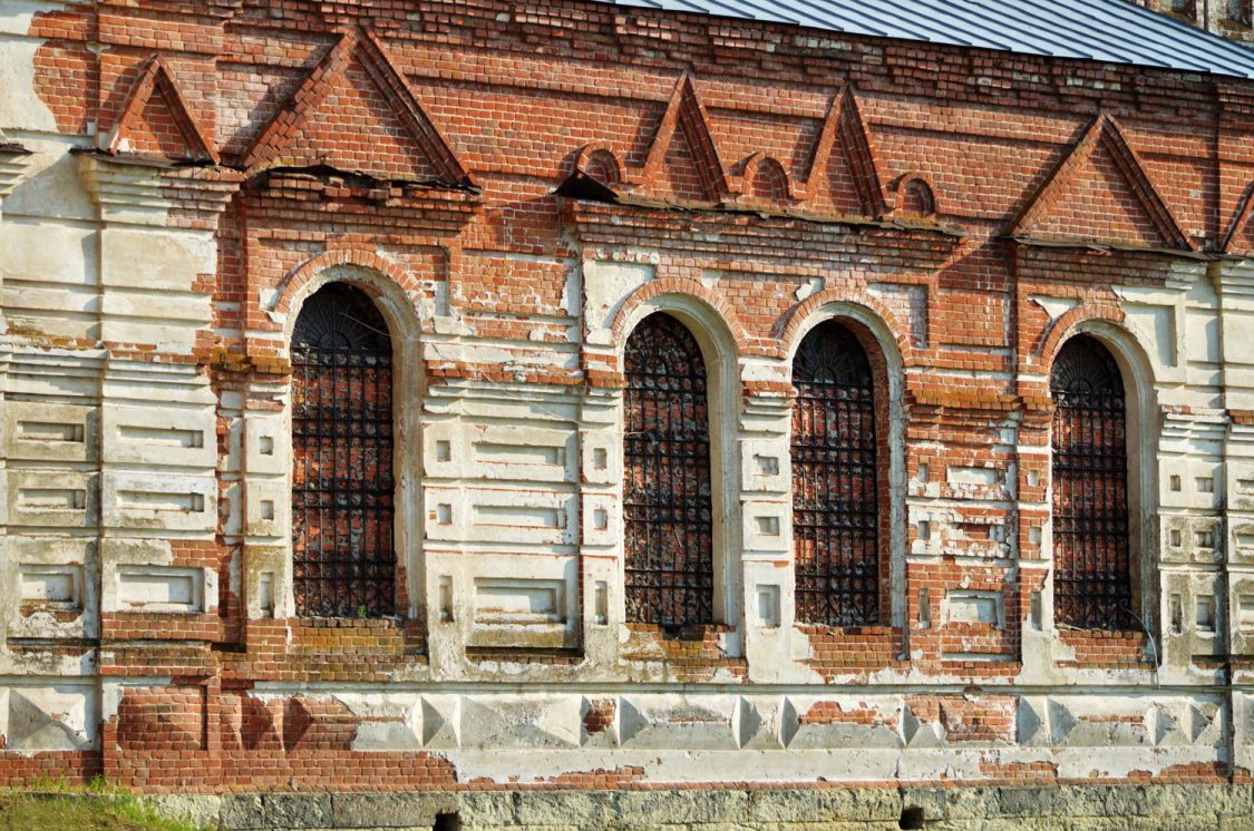 Средний Карачан. Церковь Чуда Михаила Архангела. фасады