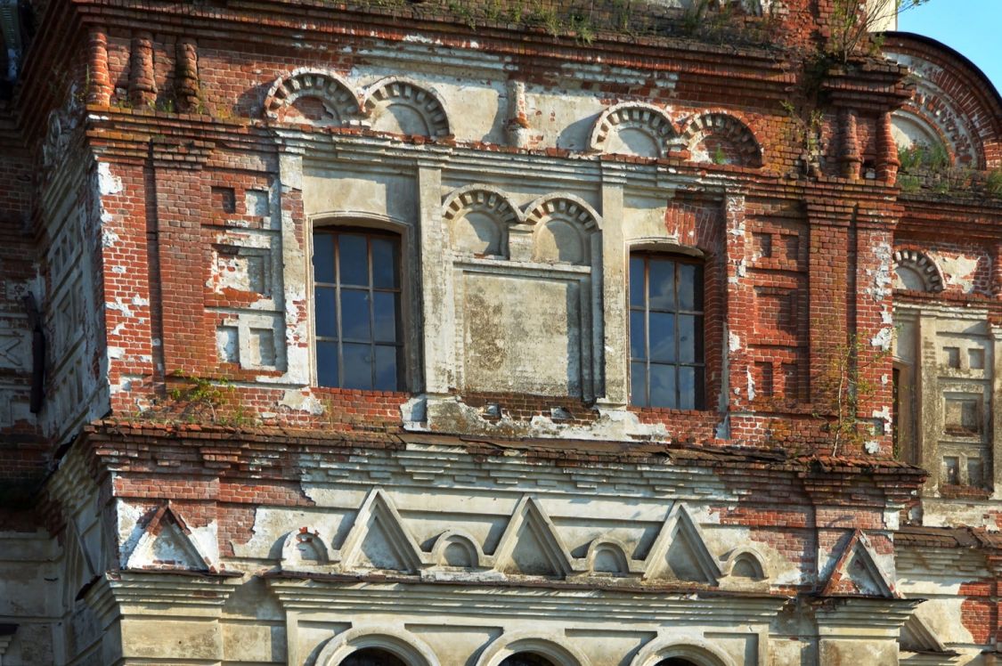 Средний Карачан. Церковь Чуда Михаила Архангела. архитектурные детали