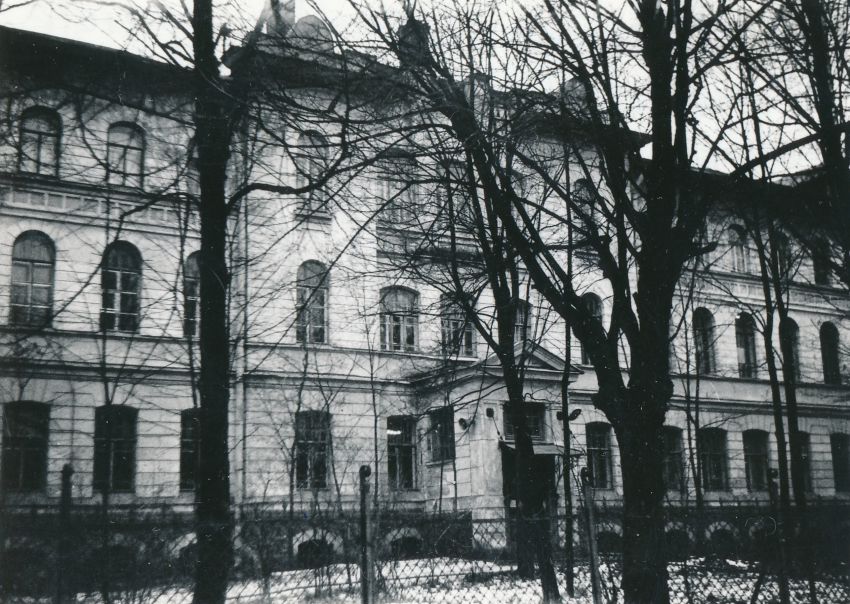 Домовая церковь Константина и Елены при бывшей Еленинской бесплатной больнице Елисеевых, Выборгский район (Санкт-Петербург, г. Санкт-Петербург). фасады
