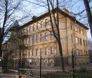 Домовая церковь Константина и Елены при бывшей Еленинской бесплатной больнице Елисеевых, Лицевой фасад (правая часть здания)<br>, Санкт-Петербург, Санкт-Петербург, г. Санкт-Петербург