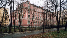 Санкт-Петербург. Домовая церковь Михаила Тверского при бывшей Школе-приюте Общества Белого Креста
