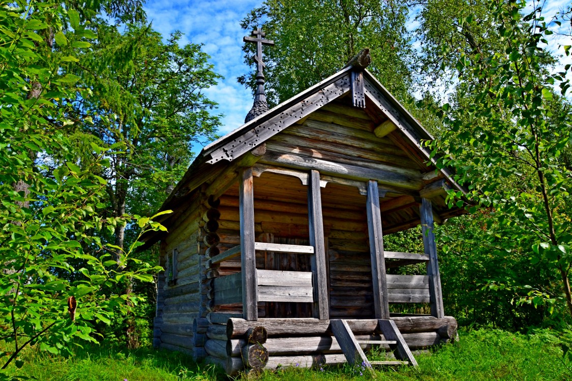 Городское. Часовня Димитрия Солунского. фасады