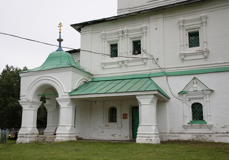 Церковь Троицы Живоначальной, Дивная Гора (Угличский район, Ярославская область). архитектурные детали