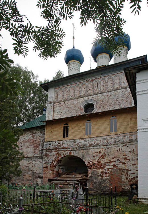 Церковь Троицы Живоначальной, Дивная Гора (Угличский район, Ярославская область). фасады