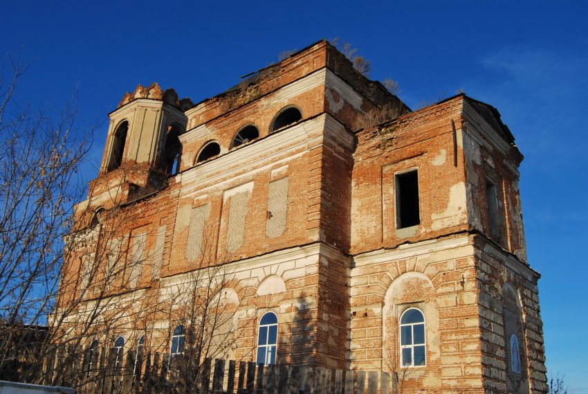 Покровское. Церковь Покрова Пресвятой Богородицы. фасады