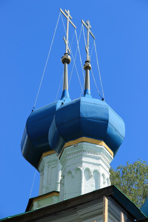 Церковь Троицы Живоначальной, Дивная Гора (Угличский район, Ярославская область). архитектурные детали