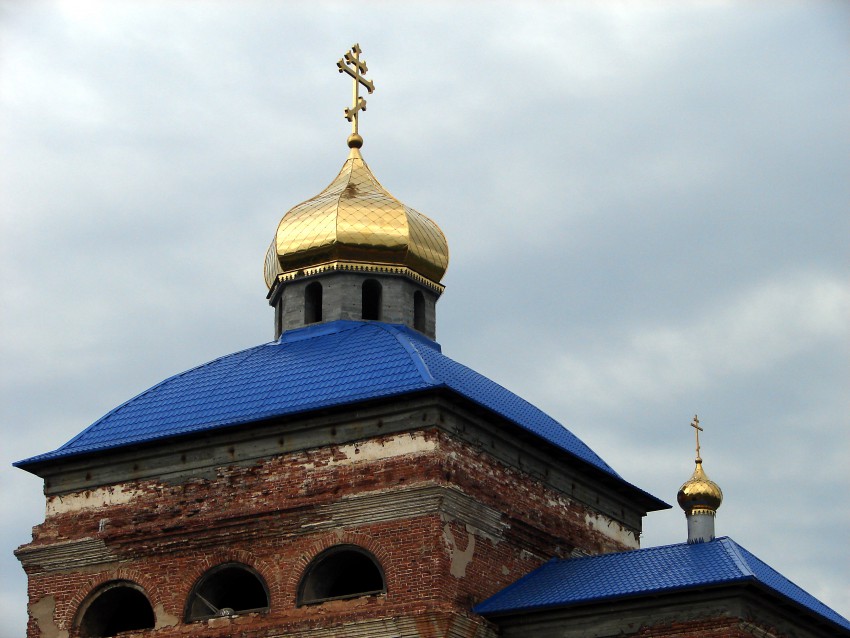 Церковь Покрова Пресвятой Богородицы, Покровское (Артёмовский район (Артёмовский ГО), Свердловская область). архитектурные детали