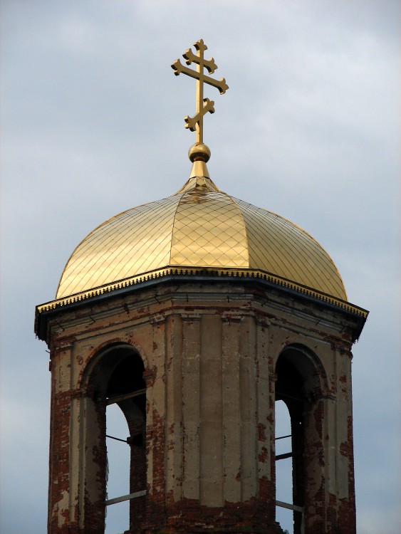 Церковь Покрова Пресвятой Богородицы, Покровское (Артёмовский район (Артёмовский ГО), Свердловская область). архитектурные детали