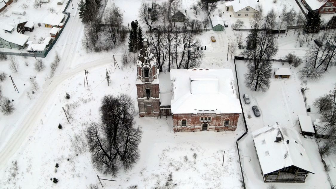 Церковь Воскресения Христова, Ивойлово (Рузский городской округ, Московская область). общий вид в ландшафте