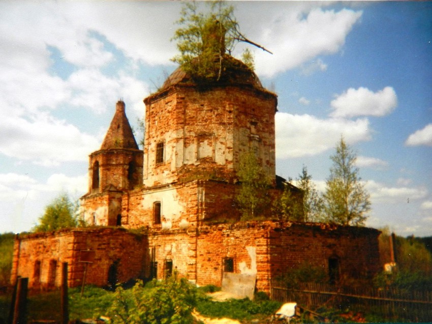 Церковь Казанской иконы Божией Матери, Новинки (Серпуховский городской округ и гг. Протвино, Пущино, Московская область). фасады