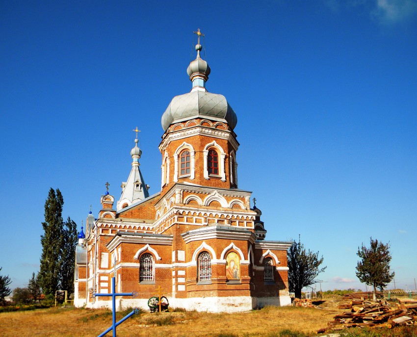 Самодуровка. Церковь Рождества Пресвятой Богородицы. фасады