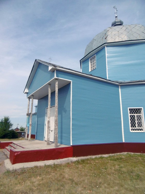 Церковь Рождества Христова, Рождественское (Поворинский район, Воронежская область). фасады, Северное крыло церкви с вратами