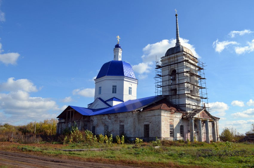 Церковь Вознесения Господня, Коршево (Бобровский район, Воронежская область). общий вид в ландшафте