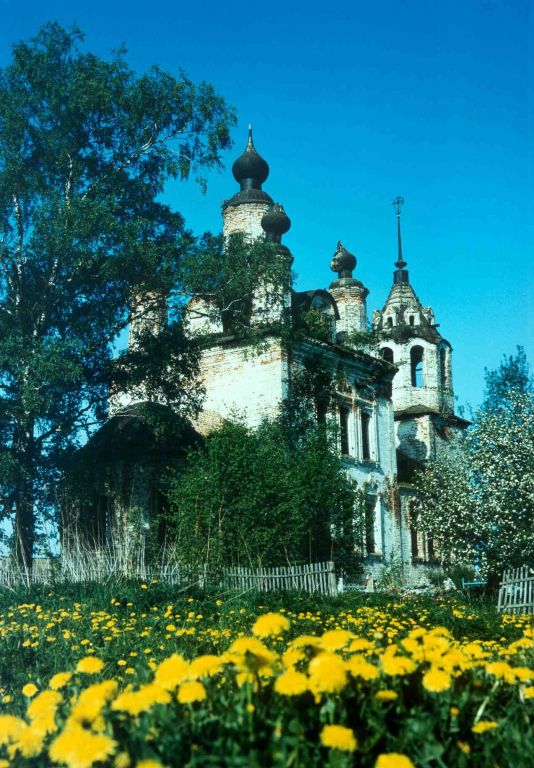 Церковь Троицы Живоначальной, Троицкое (Переславский район и г. Переславль-Залесский, Ярославская область). фасады