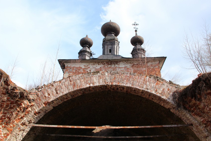 Церковь Преображения Господня, Городок (Рыбинский район, Ярославская область). архитектурные детали