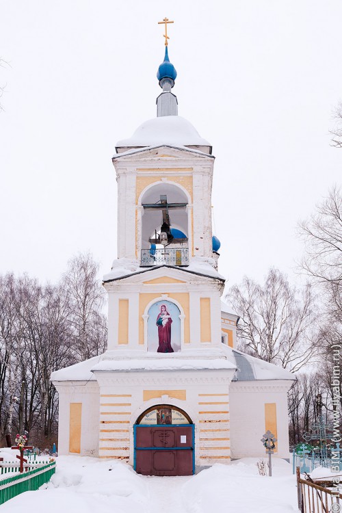 Зарницино (Калово). Церковь Введения во храм Пресвятой Богородицы. фасады