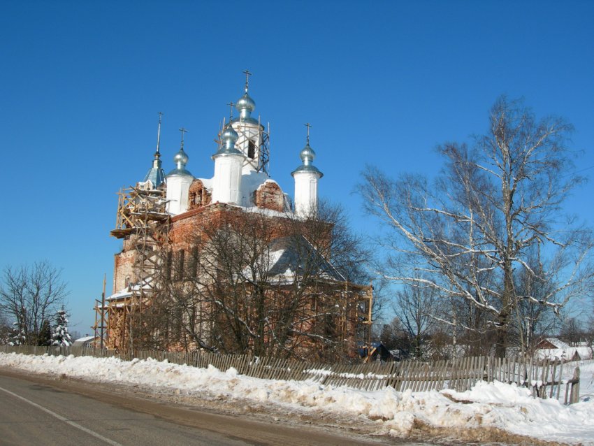 Церковь Троицы Живоначальной, Троицкое (Переславский район и г. Переславль-Залесский, Ярославская область). фасады