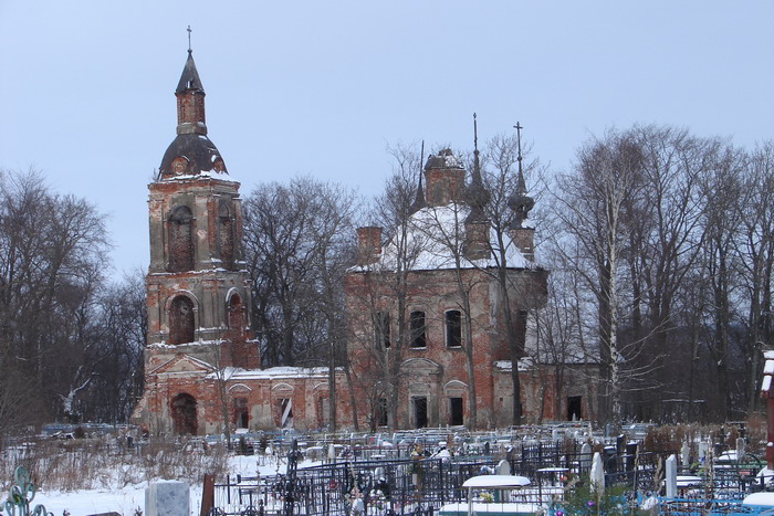 Брянцево (Петропавловский погост). Церковь Казанской иконы Божией Матери. общий вид в ландшафте