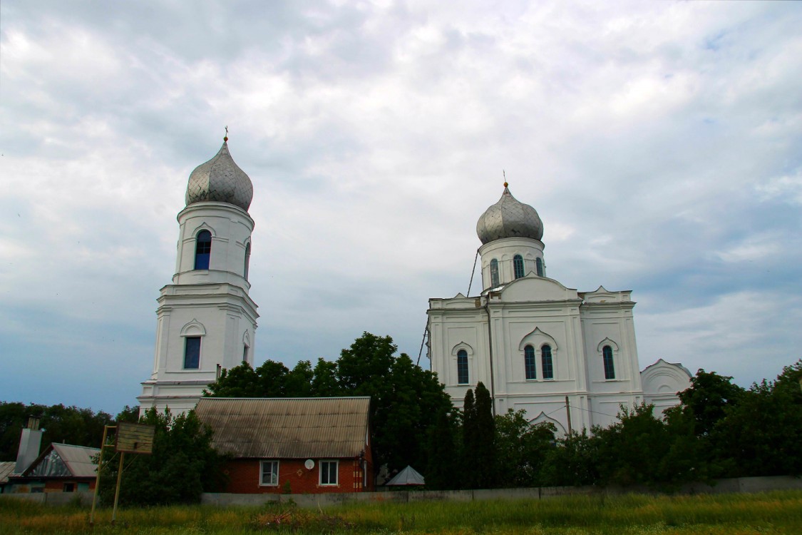 Бутурлиновка. Церковь Покрова Пресвятой Богородицы. фасады