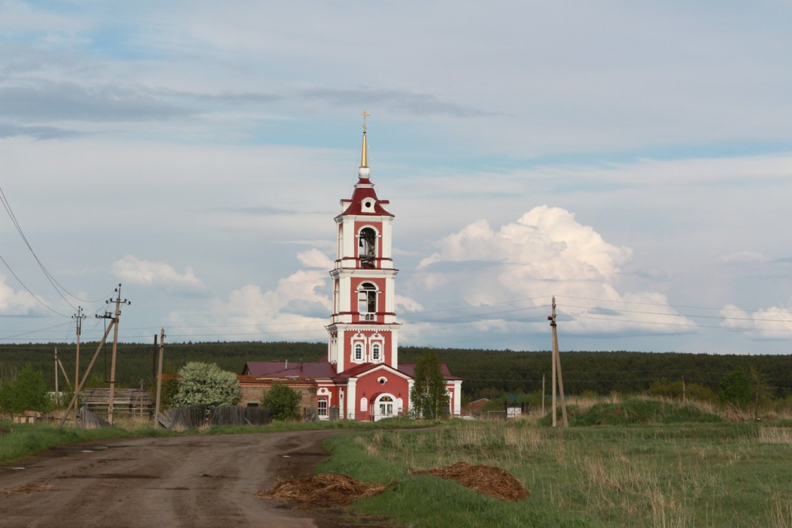 Мироново. Церковь Георгия Победоносца. общий вид в ландшафте