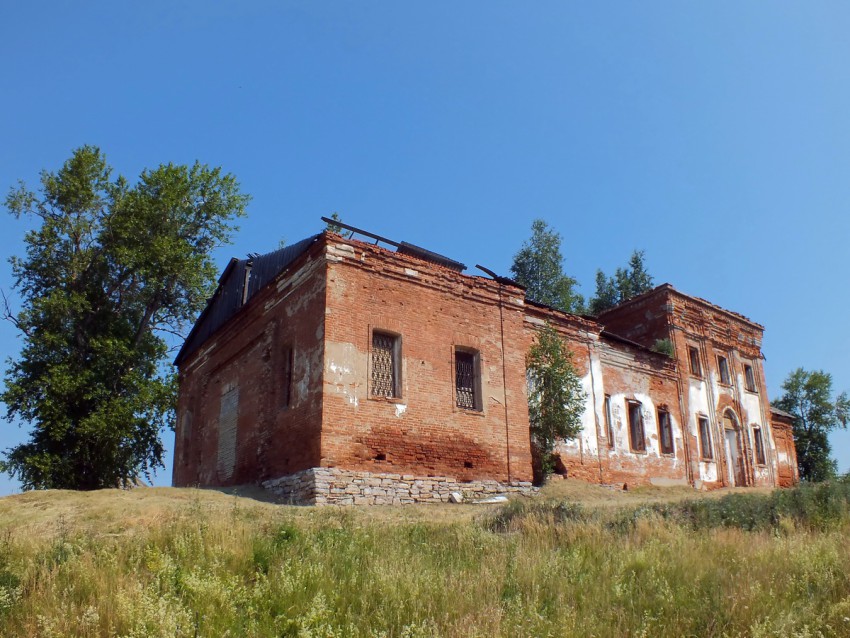 Церковь Александра Невского, Деево (Алапаевский район (Алапаевское МО и Махнёвское МО), Свердловская область). фасады