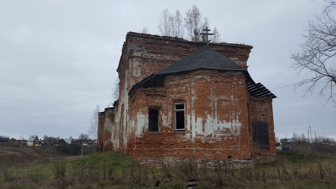 Церковь Александра Невского, Деево (Алапаевский район (Алапаевское МО и Махнёвское МО), Свердловская область). фасады