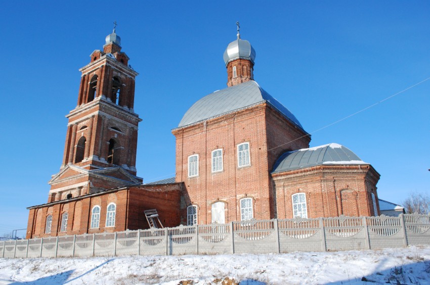 Церковь Покрова Пресвятой Богородицы, Лещенка (Михайловский район, Рязанская область). общий вид в ландшафте