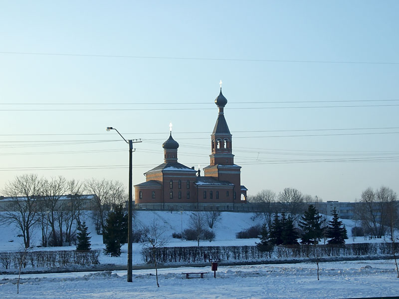 Маарду. Церковь Михаила Архангела. общий вид в ландшафте, Вид с северо-востока