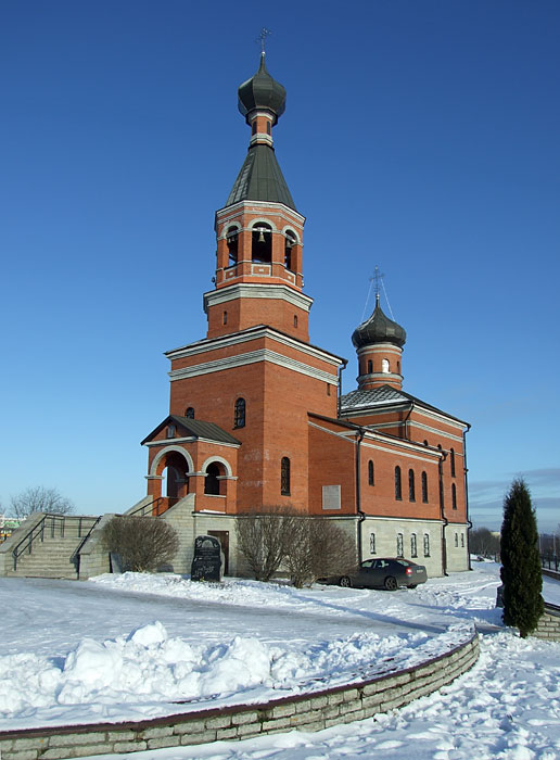 Церковь Михаила Архангела, Маарду (Харьюмаа, Эстония). общий вид в ландшафте, Вид с юго-запада