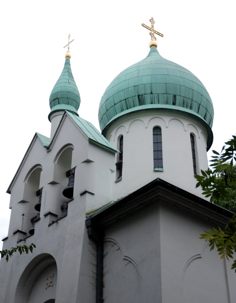 Церковь Успения Пресвятой Богородицы, Прага (Чехия, Прочие страны). архитектурные детали, Звонница и завершение основного объёма