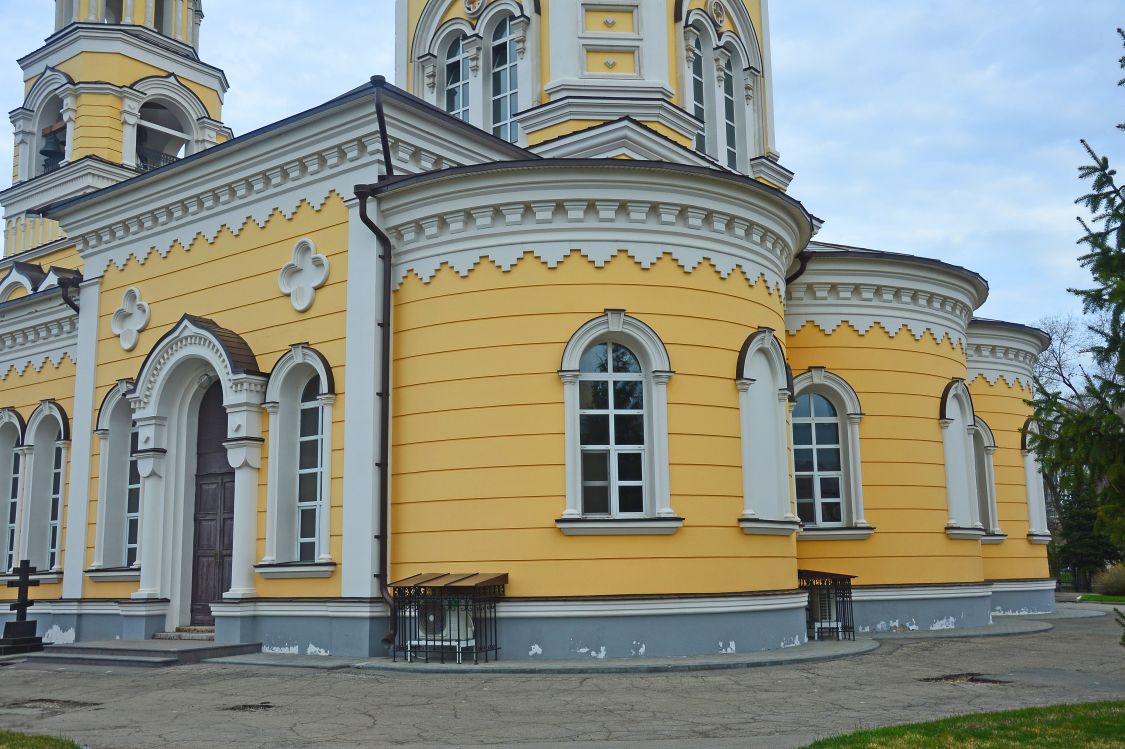 Кафедральный собор Троицы Живоначальной, Энгельс (Покровск) (Энгельсский район, Саратовская область). архитектурные детали