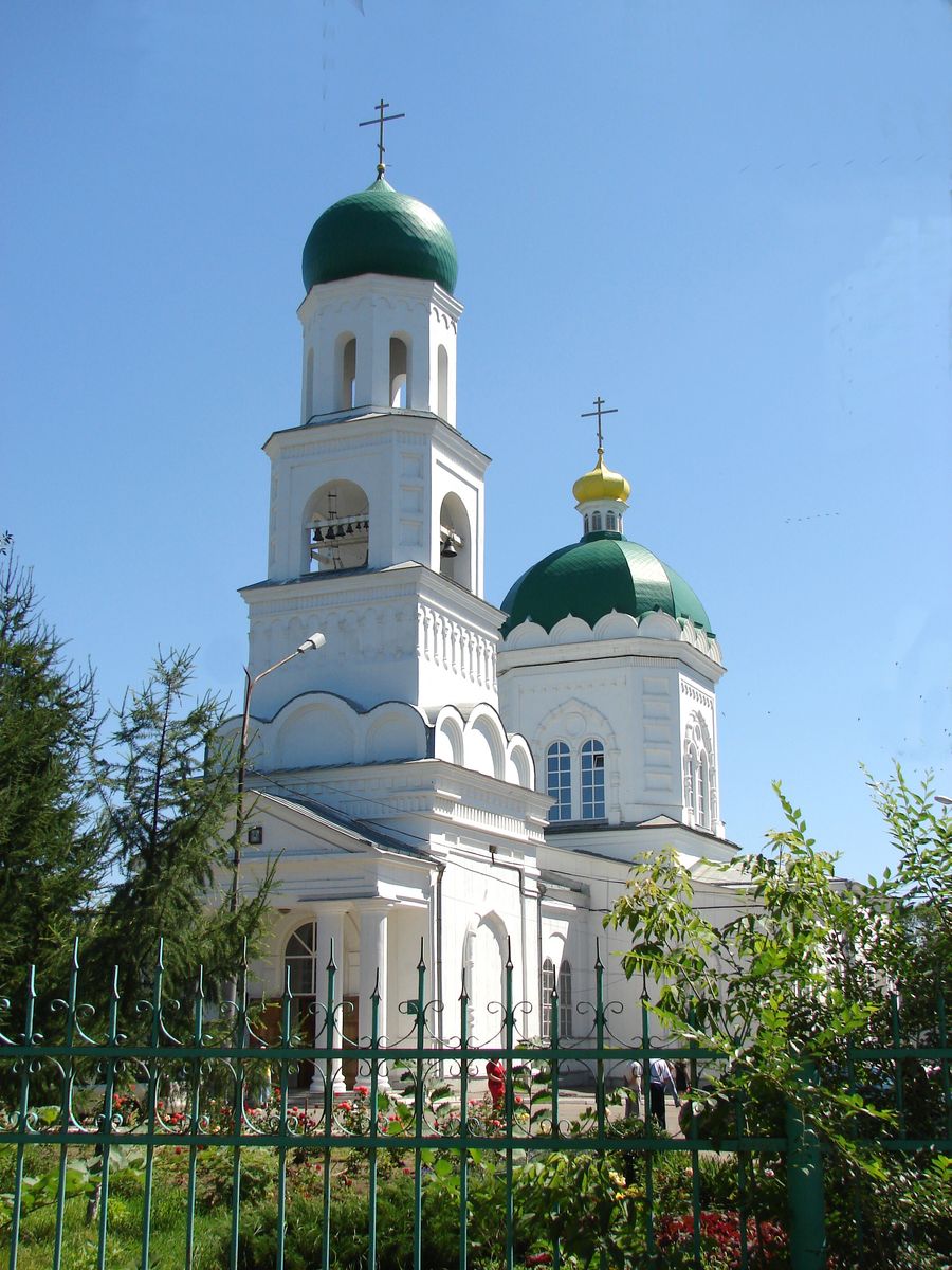 Кафедральный собор Троицы Живоначальной, Энгельс (Покровск) (Энгельсский район, Саратовская область). фасады