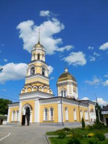 Энгельс (Покровск). Кафедральный собор Троицы Живоначальной