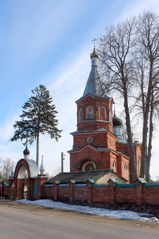 Алайыэ (Alajõe). Церковь Рождества Пресвятой Богородицы. фасады