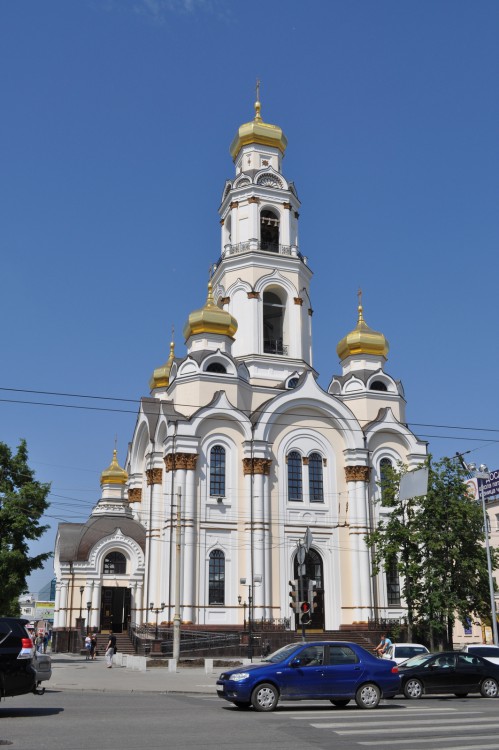 Екатеринбург. Церковь Максимилиана Эфесского (новая). фасады