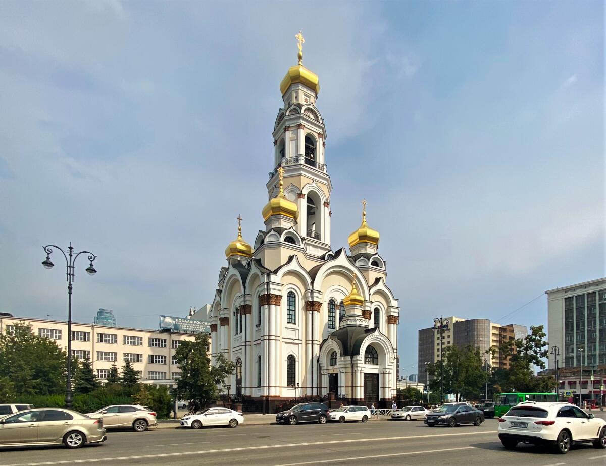Екатеринбург. Церковь Максимилиана Эфесского (новая). фасады, Вид с северо-запада
