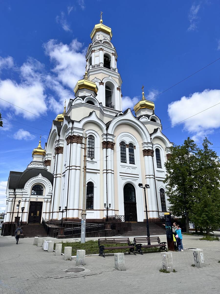 Церковь Максимилиана Эфесского (новая), Екатеринбург (Екатеринбург (МО город Екатеринбург), Свердловская область). фасады