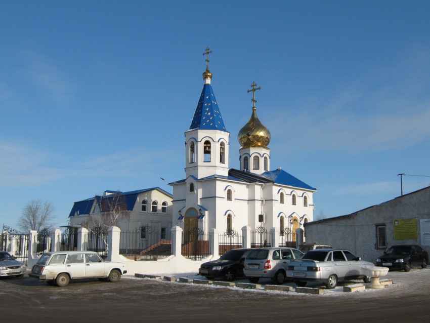 Энгельс (Покровск). Церковь Александра Невского. фасады