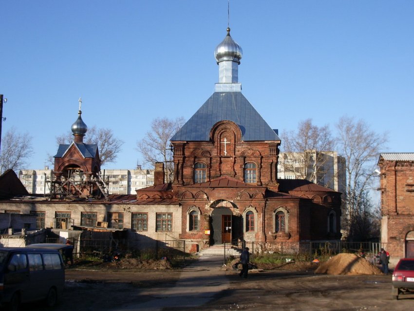 Церковь Николая Чудотворца в Красной Слободе, Тверь (Тверь, город, Тверская область). общий вид в ландшафте