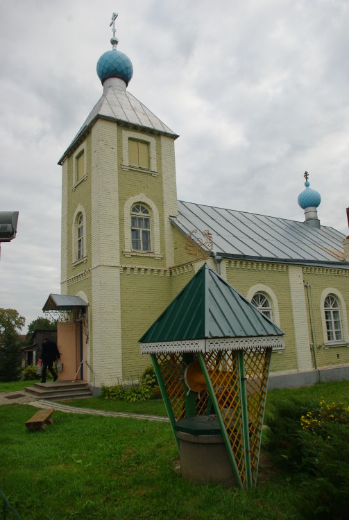Моленная Успения Пресвятой Богородицы и Николая Чудотворца, Даугавпилс (Даугавпилс, город, Латвия). фасады