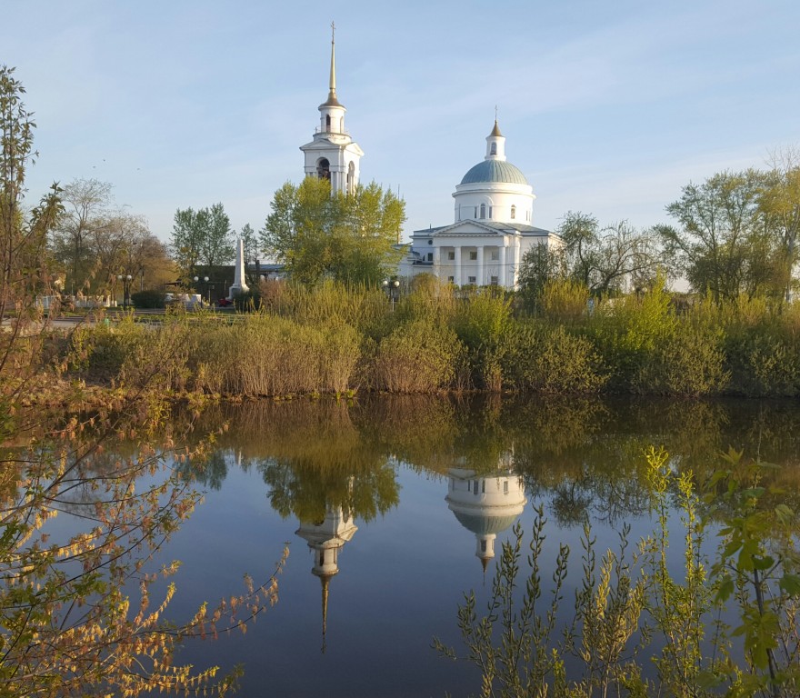 Арамиль, город. Церковь Троицы Живоначальной. художественные фотографии