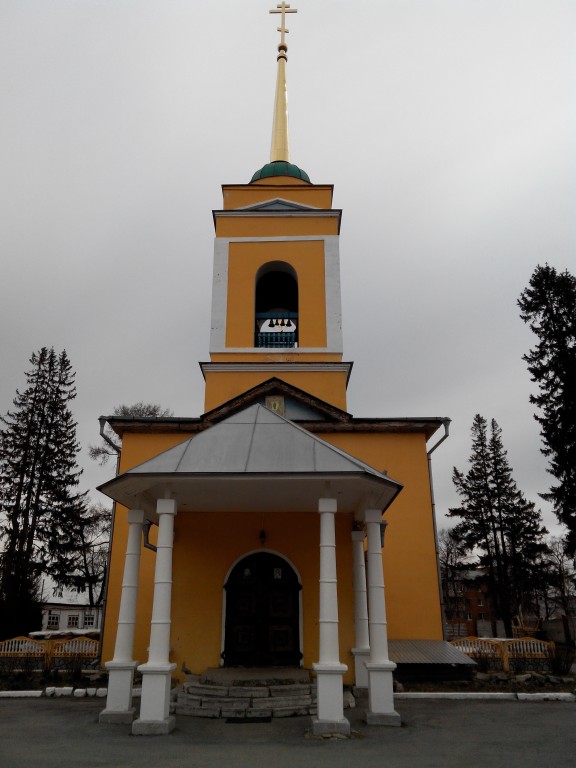 Церковь Покрова Пресвятой Богородицы, Горный Щит (Екатеринбург (МО город Екатеринбург), Свердловская область). фасады