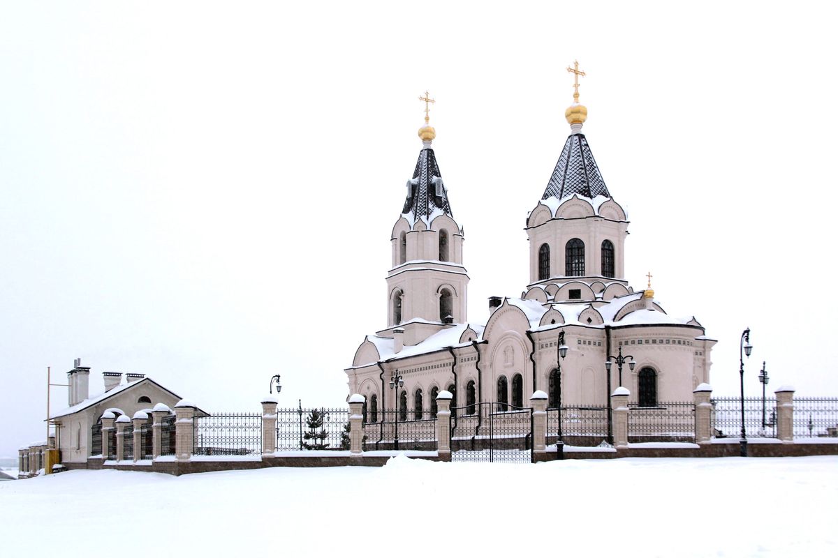 Вид с юго-востока, фасады. Церковь Михаила Архангела, Новоипатово (Сысертский район (Сысертский ГО и Арамильский ГО), Свердловская область)