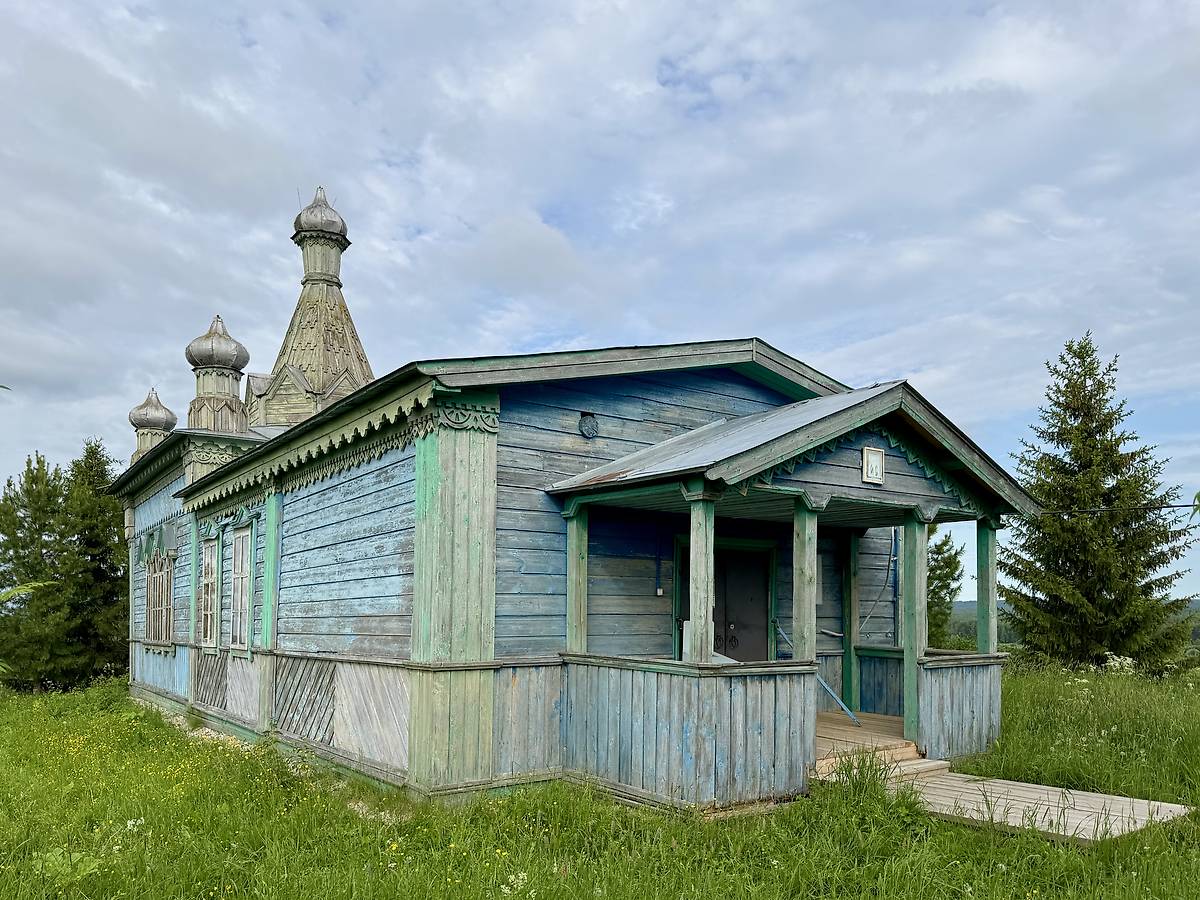 Вид с северо-запада, фасады. Ыбский Серафимовский женский монастырь. Церковь Стефана Пермского, Ыб (Сыктывдинский район, Республика Коми)